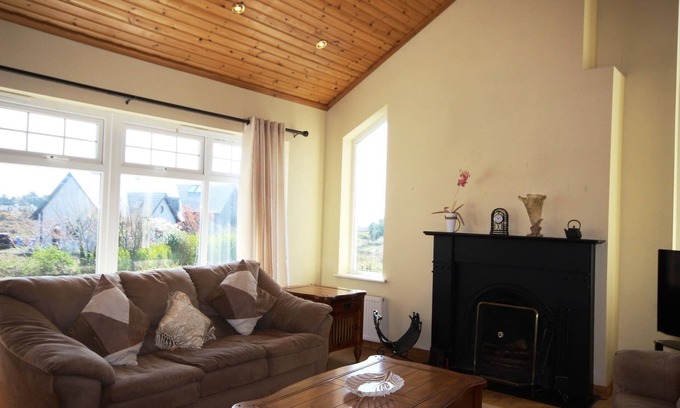 Spiddal House | The Uplands, Spiddal