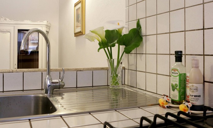 Lake Bracciano Bed & Breakfast | THE VICOLO IN TREVIGNANO ROMANO ON LAKE BRACCIANO