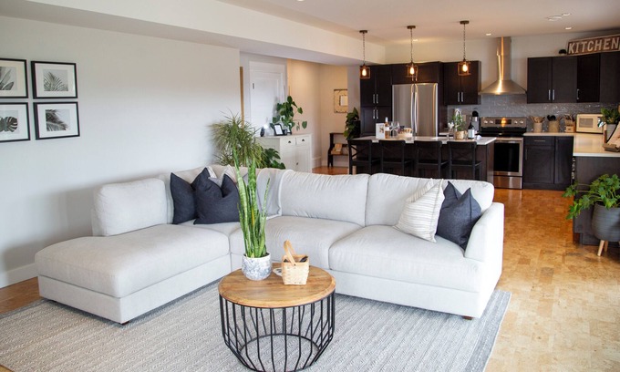 Okanagan-Similkameen Apartment | The View: Luxury Retreat with Stunning Views