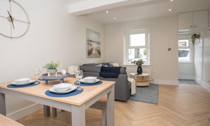 Newcastle House | The Views Townhouse