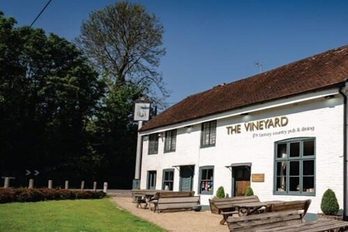 Lamberhurst Bed & Breakfast | The Vineyard