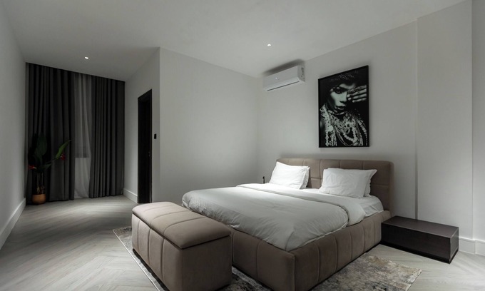 Teshie Apartment | The VVS Apartments - Three-Bedroom Premium Apartment with Balcony