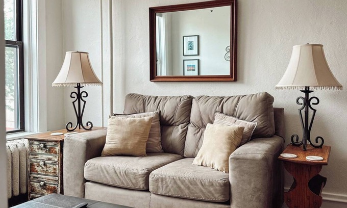 Champaign Apartment | The Walnut: 1-Bedroom 2nd floor apartment in Downtown Champaign