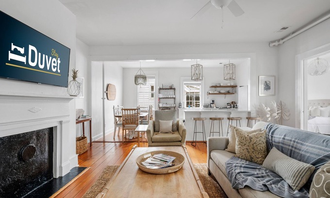 Cannonborough Elliotborough House | The Waltz | Great for Large Groups
