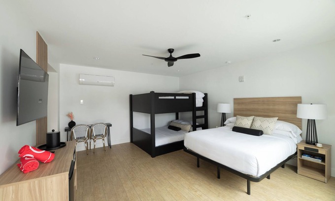Rehoboth Beach Hotel | The Waypoint | Bunk Studio | with Free Parking & Weekend Breakfast