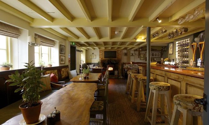 Byworth Bed & Breakfast | The Welldiggers Arms