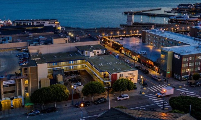 Fisherman's Wharf Hotel | The Wharf Inn
