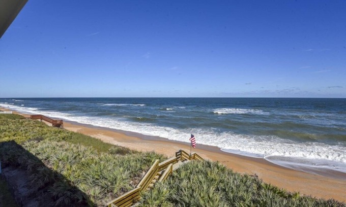 Painters Hill Apartment | The White House on Flagler Beach - Unit 23
