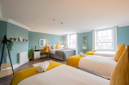 City Centre Dublin House | The Yellow Door by Shortstays