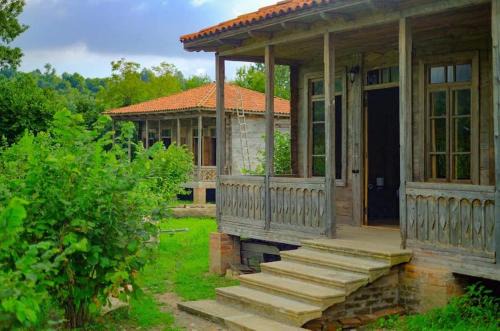 Salkhino House | Thea's Ethnographic Guest House