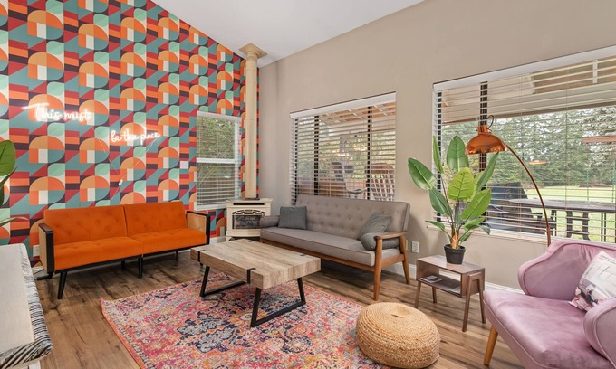 Ridgefield House | Theater, playground, gameroom, arcade, large dining room, 20mi to PDX, 3bd/2ba
