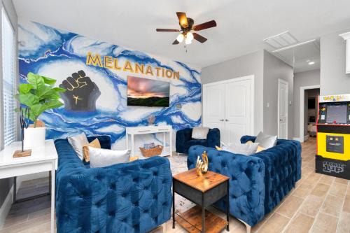 Southeast Houston Apartment | Themed Unit 2BD 2BA Near NRG HOU Med Center S