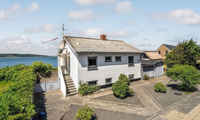Glyngore House | There are several beautiful islands in the Limfjord.