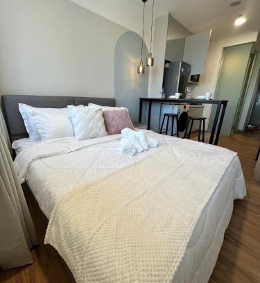 Brickfields Apartment | TheRiv Boutique Suites at Riveria City KL Sentral by Suite Dwellings