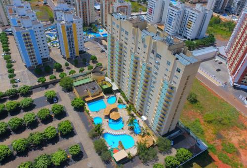 Do Turista Apartment | Thermas Place Suíte Caldas Novas com Piscinas Termais