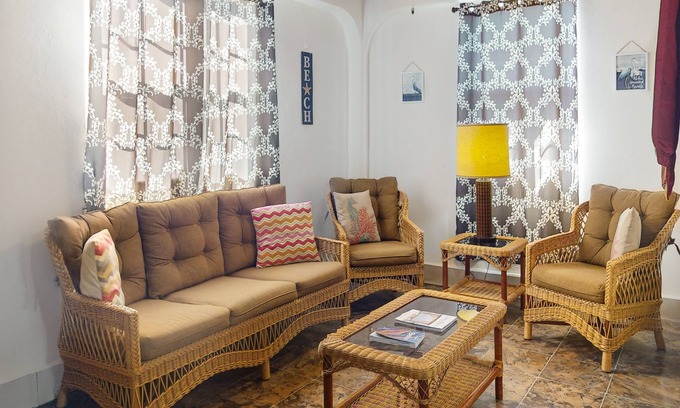 San Pedro Apartment | Third-floor apartment w/pool, garden view, WiFi, partial AC - 1 block to the sea