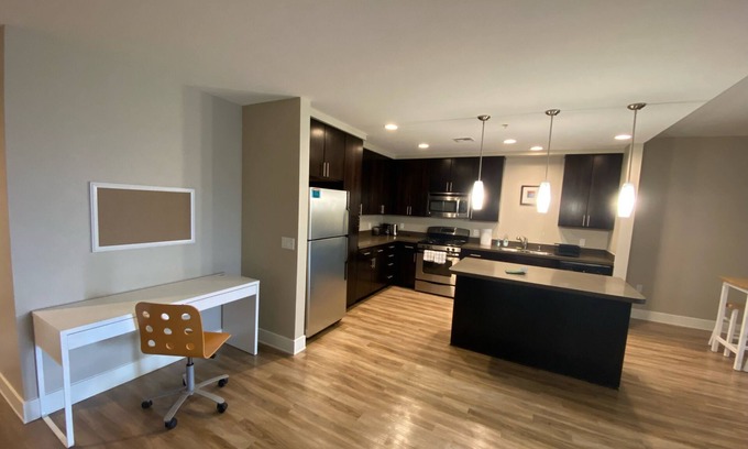 Mission Valley West Apartment | This apartment is a 1 bedroom(s), 1 bathrooms, located in San Diego, CA.
