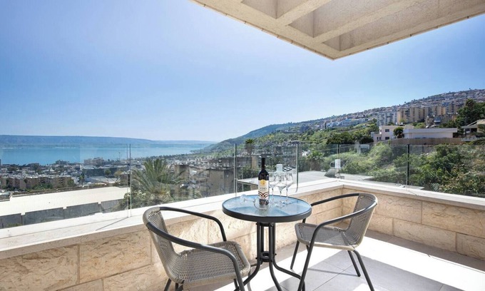 Tiberias Apartment | This apartment is a 2 bedroom(s), 2 bathrooms, located in Tiberias, North District.