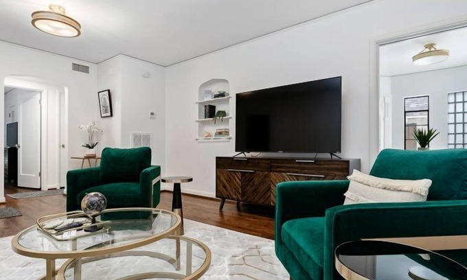 Boise Condo | This building and the apartments within could not have been restored with any more care and detail.