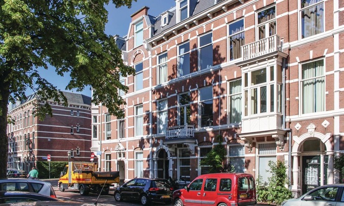 Koningsplein House | This charming townhouse in The Hague offers the ideal combination of a nice city trip and a relaxing