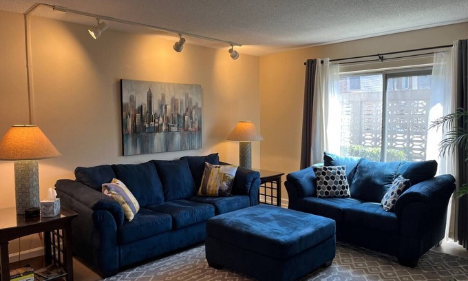 Gainesville Condo | This condominium is a 2 bedroom(s), 1 bathrooms, located in Gainesville, FL.