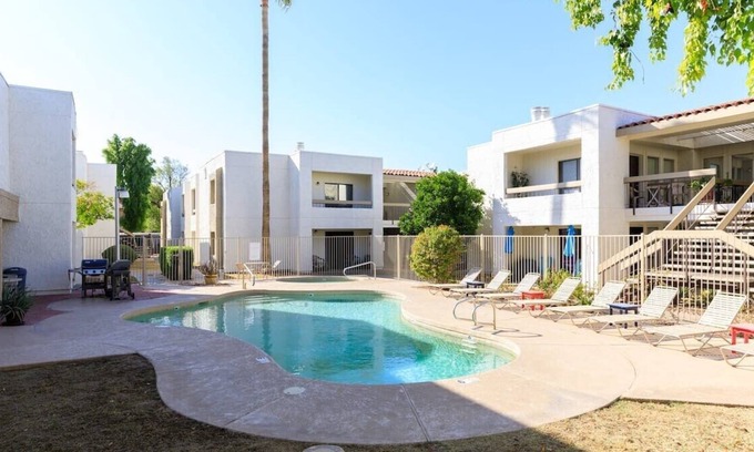 Security Acres Condo | This condominium is a 1 bedroom(s), 1 bathrooms, located in Scottsdale, AZ.