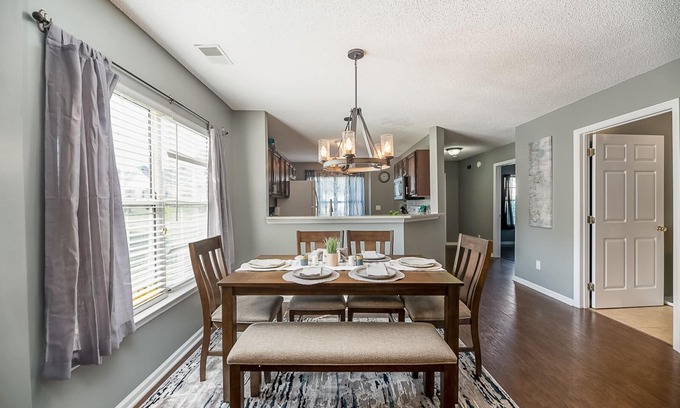 Goose Creek House | This house is a 2 bedroom(s), 2 bathrooms, located in Charleston, SC.