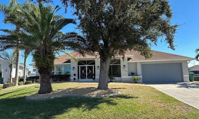 Gulf Cove House | This house is a 0 bedroom(s), 2 bathrooms, located in Port Charlotte, FL.