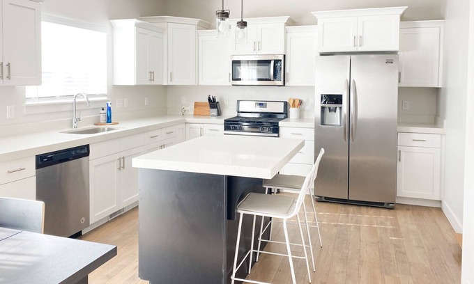 Vineyard House | This is the Place!