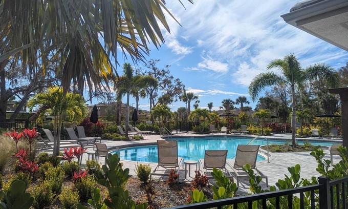 Laurel House | This townhouse is a 0 bedroom(s), 2.5 bathrooms, located in NOKOMIS, FL.