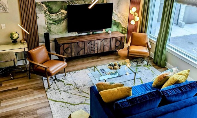 Chattanooga House | This townhouse is a 5 bedroom(s), 5.5 bathrooms, located in Chattanooga, TN.