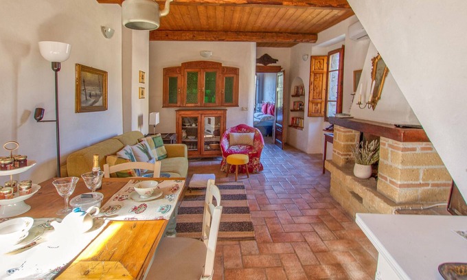 Sorano Apartment | This vacation apartment is located in the center of the medieval town of Sorano.
