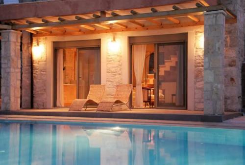 Agia Pelagia House | Thomais Resort: 2 Stone Villas with a Private Swimming Pool
