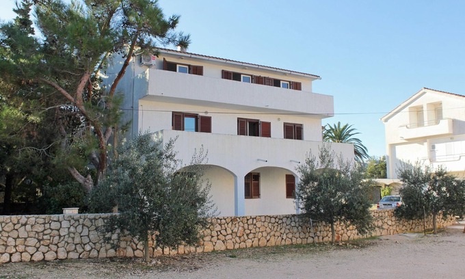 Zrce Apartment | Three bedroom apartment with balcony Novalja, Pag (A-9350-b)