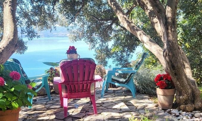 Duce Apartment | Three bedroom apartment with terrace and sea view Duće, Omiš (A-4663-b)