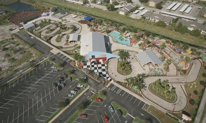Interchange Square Hotel | Three Comfy Units Near Attractions, Pool, Free Parking