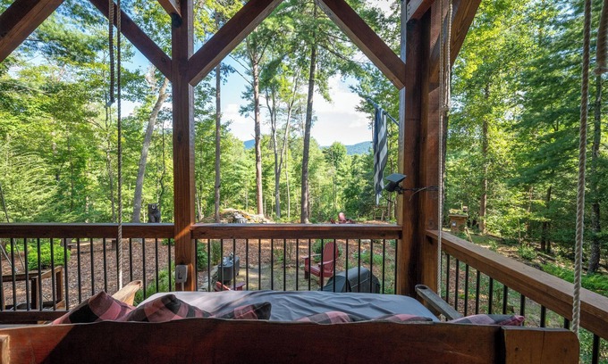 Hidden Lake Cabin | Three Loves Cabin-Cherry Log GA