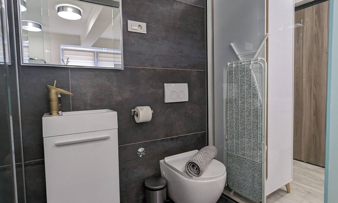 Zagreb Apartment | Three Studios With Ensuite Baths