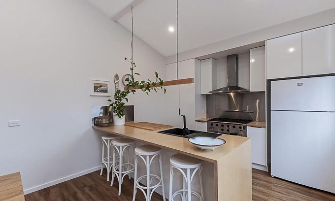 Warrnambool House | Thunder Point Cottage