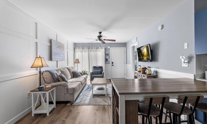 Heron Harbour Isle Condo | Tide Together, Updated 2Bdrm 2 Ba Condo/Outdoor & Indoor Pools/Close to Beach