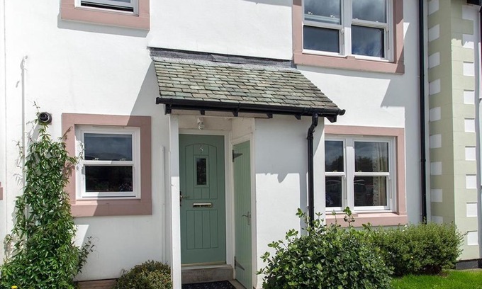 Keswick Apartment | Tiggs Place, 5 Howrahs Court