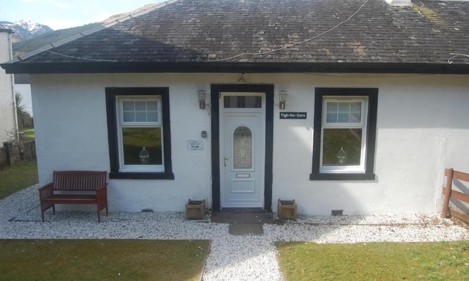 Arrochar House | Tigh-na-Gare Cottage