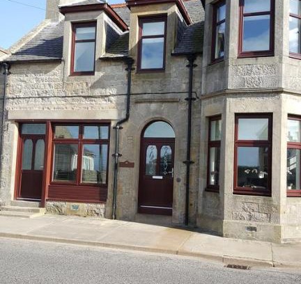 Lossiemouth Apartment | Tighnabruaich Annex