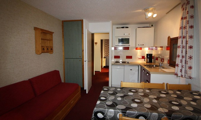 Le Lavachet Apartment | Tignes 6 pers, south balcony, TV, equipped kitchen