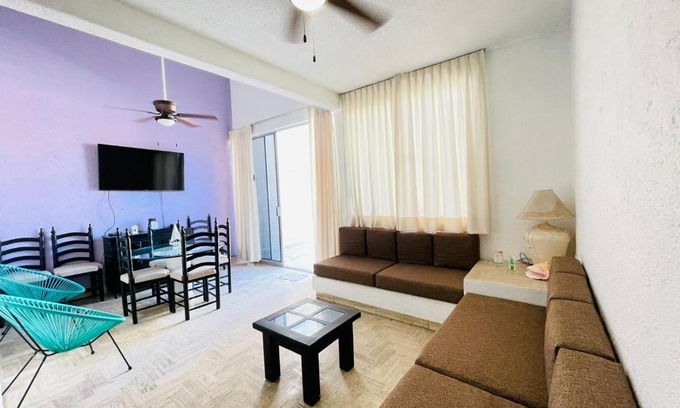 Costa Azul Apartment | Tiki’s Penth