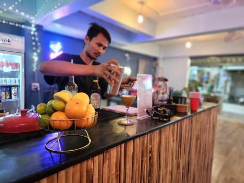 Koh Tao Hostel | Tiki Tribe Bar & Hostel