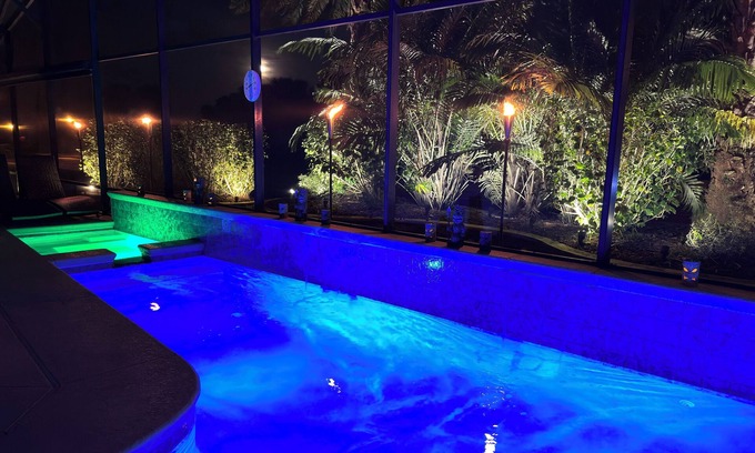 Sunset Pointe House | TikiTiki Lake Sumter, private pool, hot tub, game room, outdoor kitchen&tiki bar