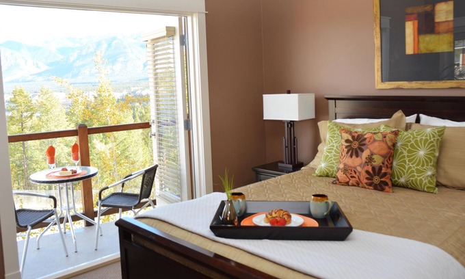 East Kootenay Ski Chalet | Timber View Chalet, Luxury 3 Bedroom Mountain Chalet, Beautiful Views