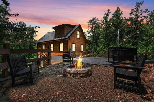 Gatlinburg - Pigeon Forge House | Timber View Hideaway