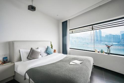 Yuzhong Hotel | Time Wharf Hotel - Jiefangbei Shibati Branch